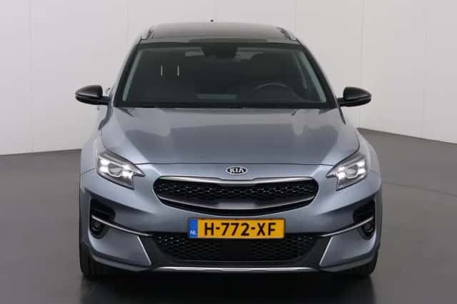 Kia XCeed (2020) thumbnail 3