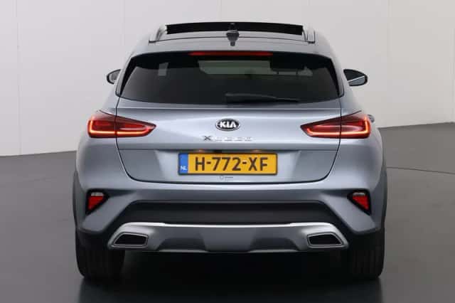 Kia XCeed (2020) thumbnail 4