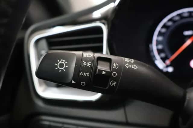 Kia XCeed (2020) thumbnail 32
