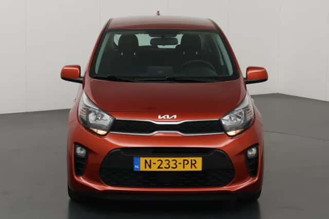 Kia Picanto (2021) thumbnail 3