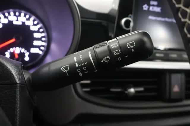 Kia Picanto (2021) thumbnail 25