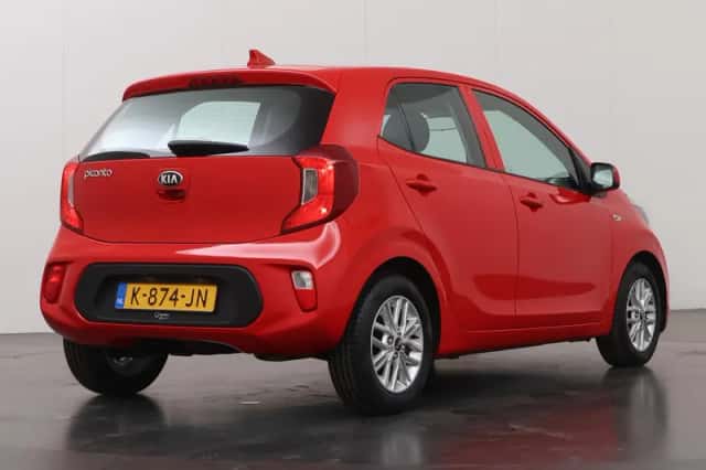 Kia Picanto (2021) thumbnail 2