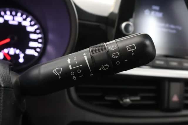Kia Picanto (2021) thumbnail 24
