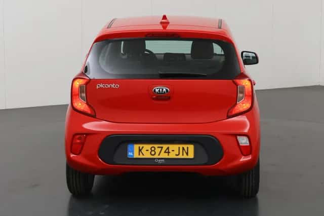 Kia Picanto (2021) thumbnail 4
