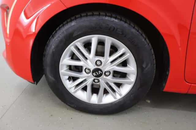 Kia Picanto (2021) thumbnail 32