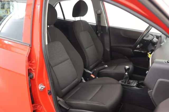 Kia Picanto (2021) thumbnail 10