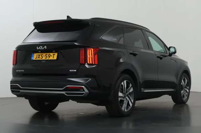 Kia Sorento (2024) thumbnail 2
