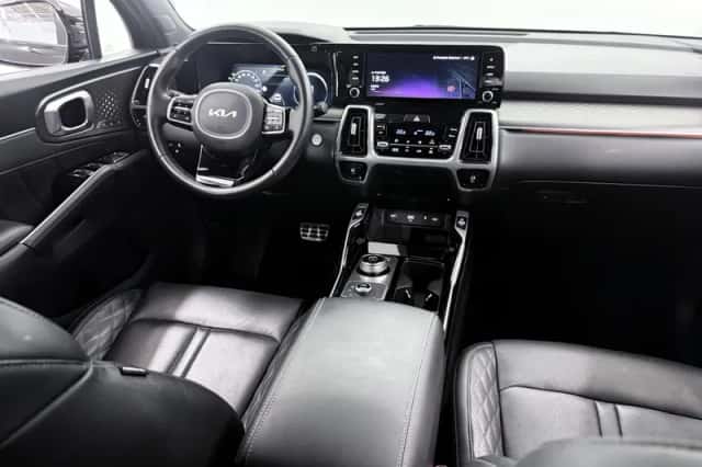 Kia Sorento (2024) thumbnail 9