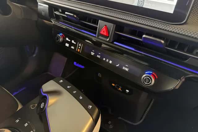 Kia EV6 (2025) thumbnail 18