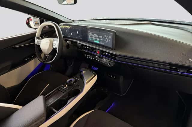 Kia EV6 (2025) thumbnail 8