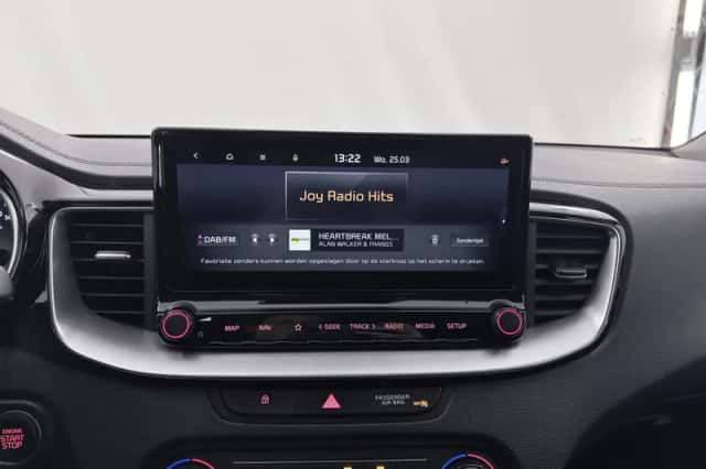 Kia XCeed (2021) thumbnail 16