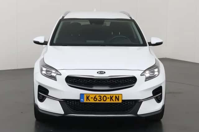 Kia XCeed (2021) thumbnail 3