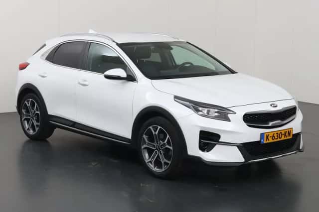 Kia XCeed (2021) thumbnail 23