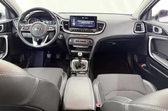 Kia XCeed (2021) thumbnail 9