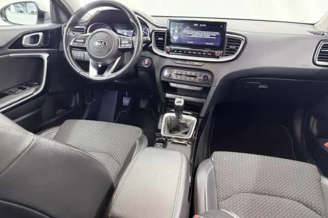Kia XCeed (2021) thumbnail 10