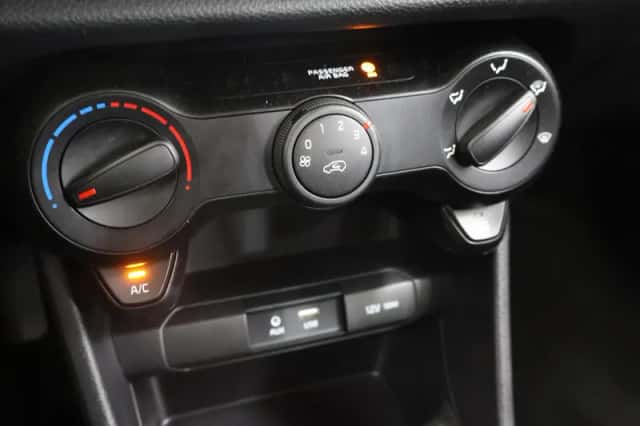 Kia Picanto (2020) thumbnail 17