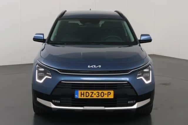 Kia Niro (2023) thumbnail 3