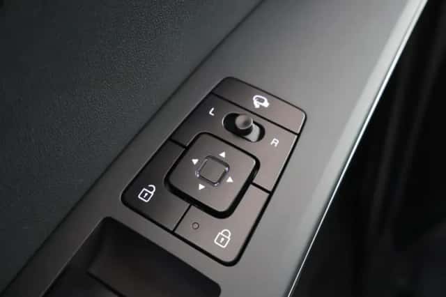 Kia Niro (2023) thumbnail 34