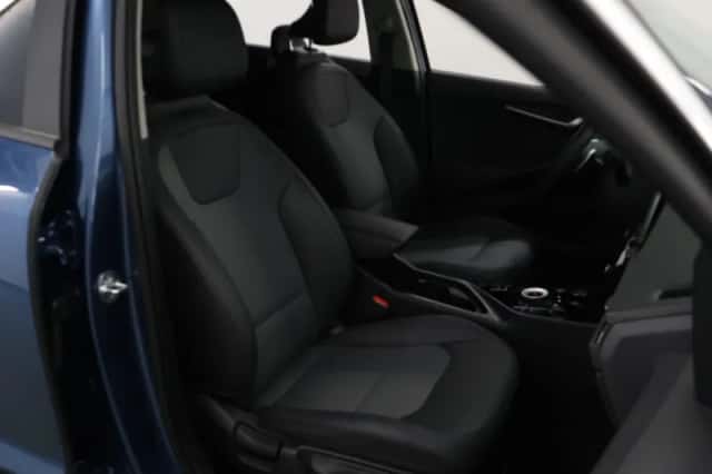 Kia Niro (2023) thumbnail 10