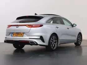 Kia Proceed (2021) thumbnail 2