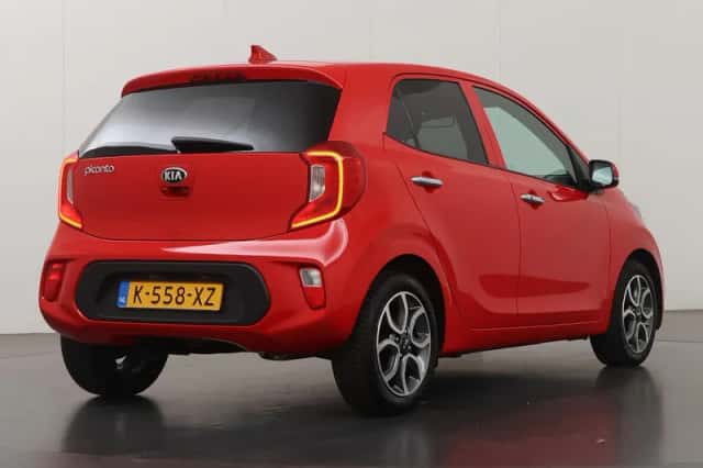 Kia Picanto (2021) thumbnail 2