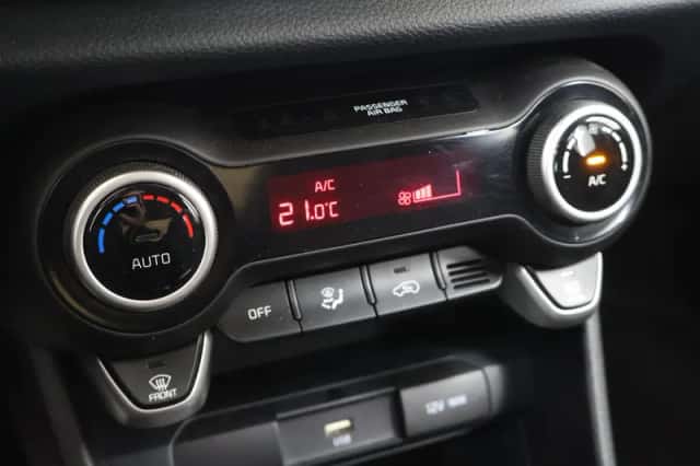 Kia Picanto (2021) thumbnail 20