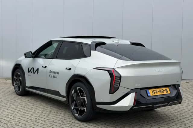 Kia EV4 (2025) thumbnail 5