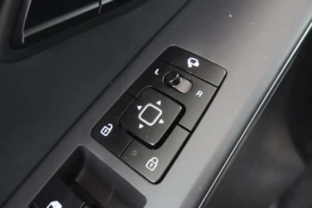 Kia Niro (2022) thumbnail 35