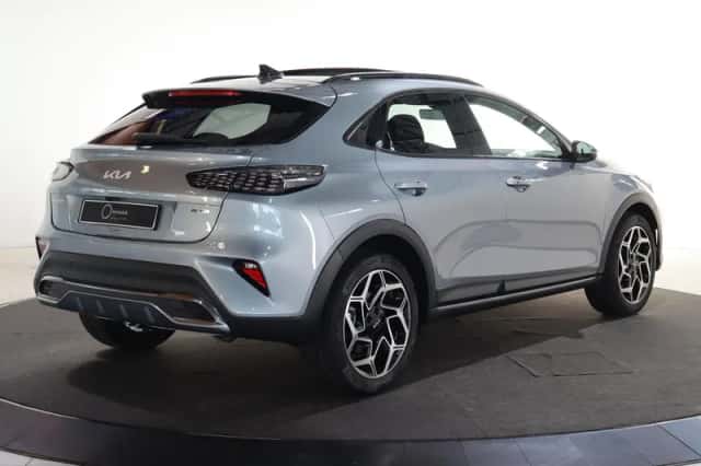 Kia XCeed (2026) thumbnail 2