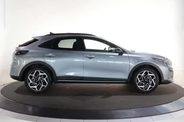Kia XCeed (2026) thumbnail 6