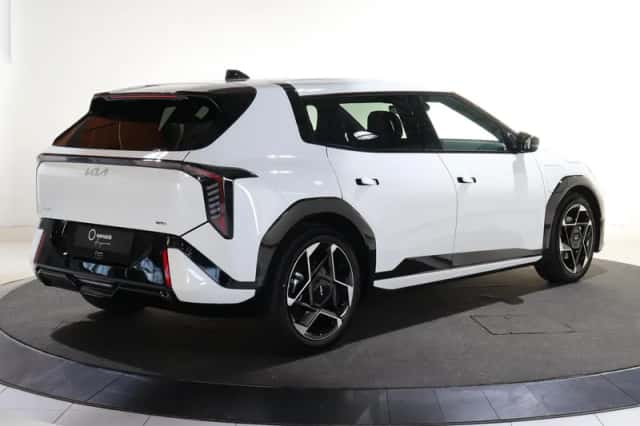 Kia EV4 (2026) thumbnail 2