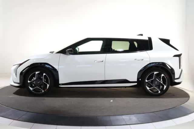 Kia EV4 (2026) thumbnail 5