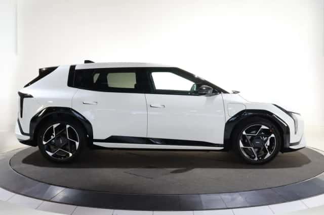 Kia EV4 (2026) thumbnail 6