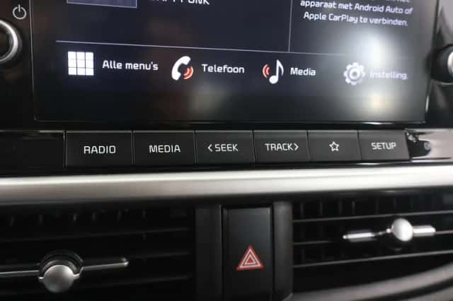 Kia Picanto (2022) thumbnail 18