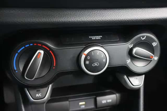 Kia Picanto (2022) thumbnail 19