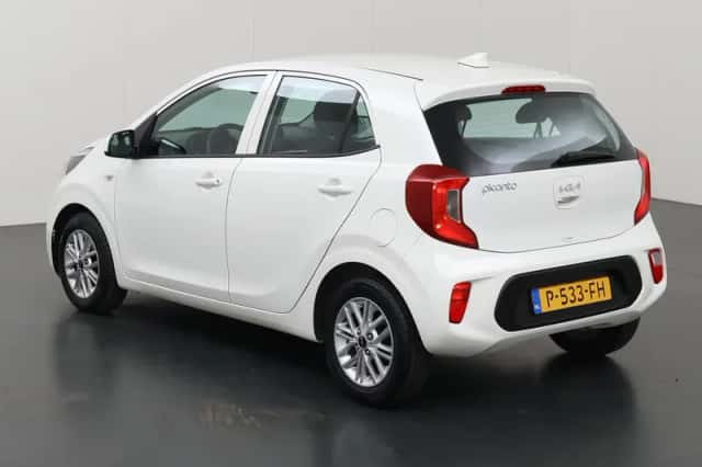Kia Picanto (2022) thumbnail 22