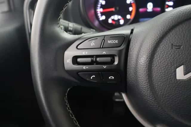 Kia Picanto (2022) thumbnail 28
