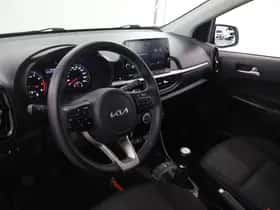 Kia Picanto (2022) thumbnail 7