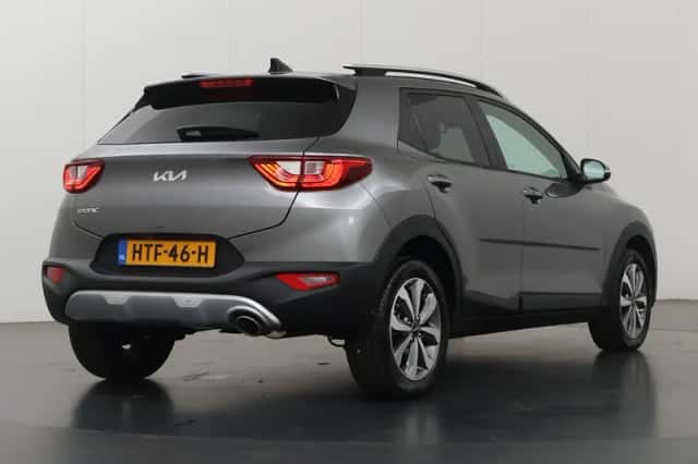 Kia Stonic (2025) thumbnail 2
