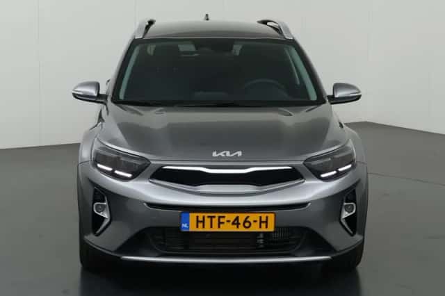 Kia Stonic (2025) thumbnail 3