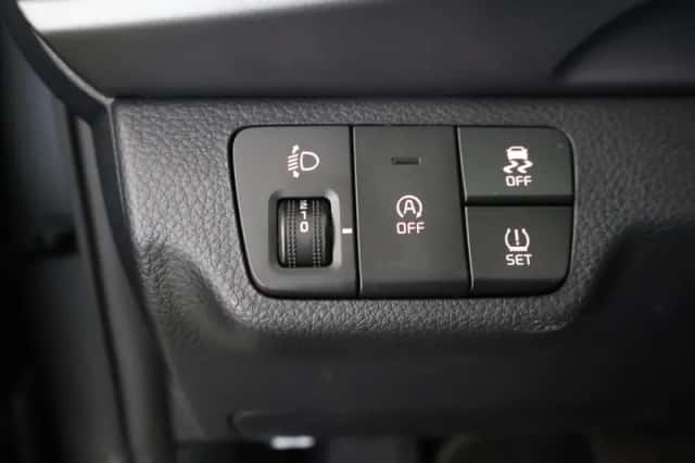 Kia Stonic (2025) thumbnail 31