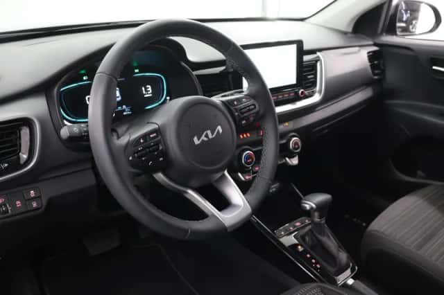 Kia Stonic (2025) thumbnail 7