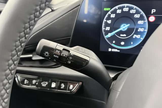 Kia Niro (2025) thumbnail 31
