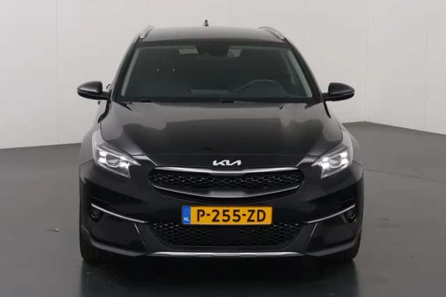 Kia XCeed (2022) thumbnail 3