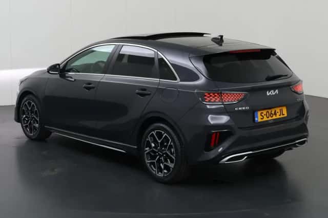 Kia Ceed (2023) thumbnail 22