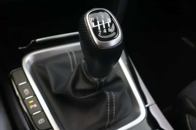Kia Ceed (2023) thumbnail 24