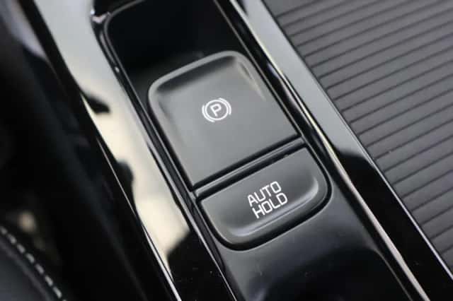 Kia Ceed (2023) thumbnail 25