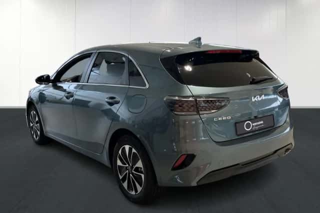 Kia Ceed (2025) thumbnail 16