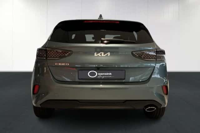 Kia Ceed (2025) thumbnail 4