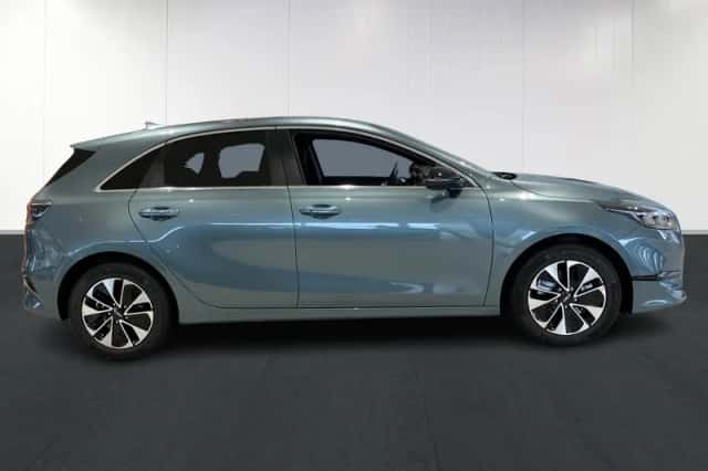 Kia Ceed (2025) thumbnail 6